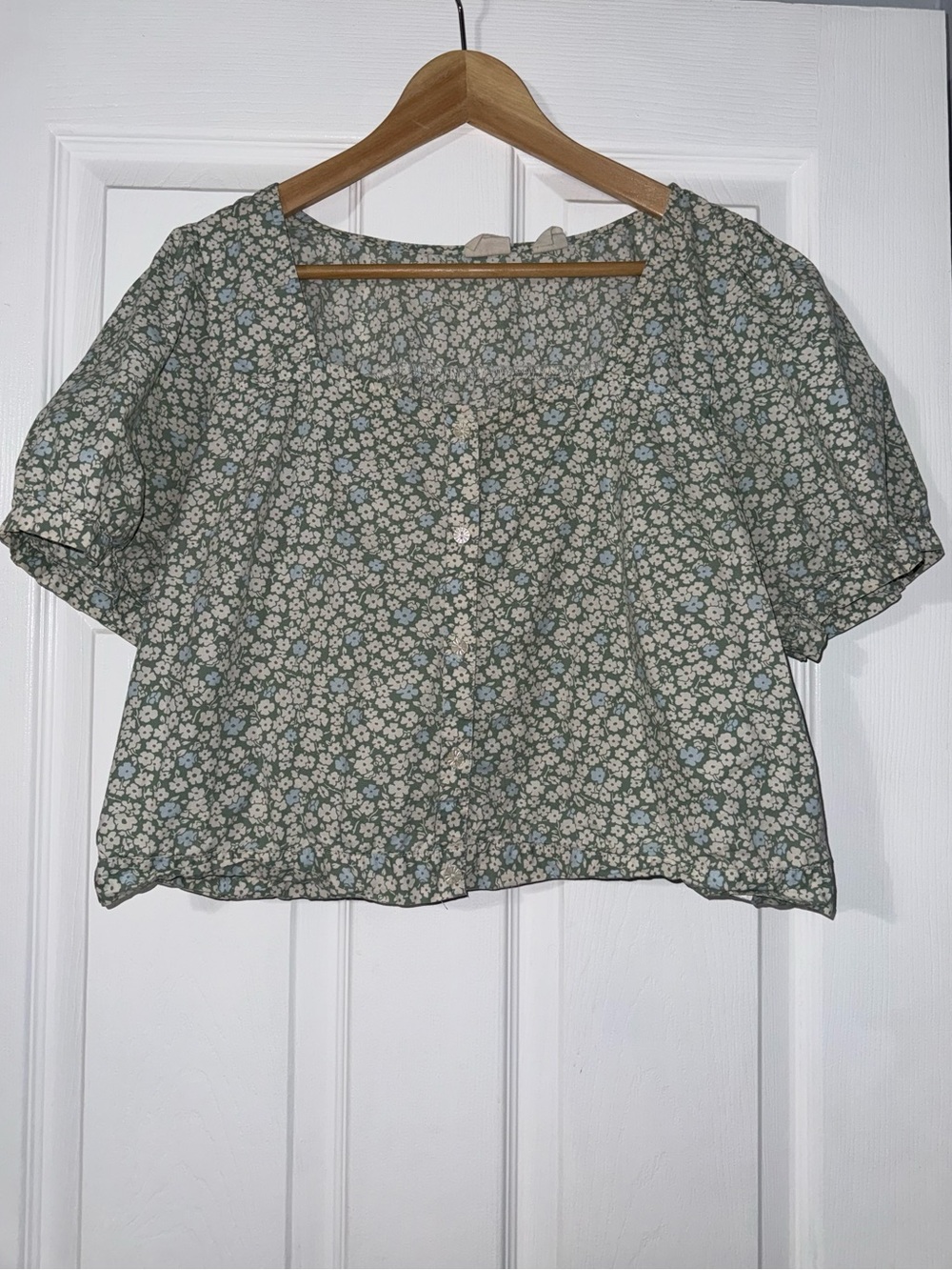 Levi's Women's XL Floral Crop Top Green Ditsy Button Front Puff Sleeve Blouse